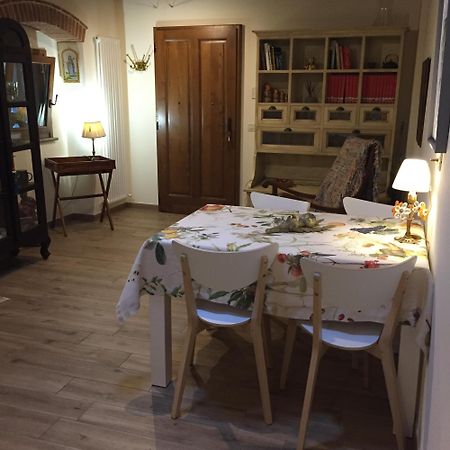 Andante Appartamenti Castelnuovo di Val di Cecina Exterior foto
